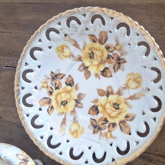 Vintage Porcelain Royal Sealy China Japan Teacup And Saucer Yellow Roses - Picture 6 of 10